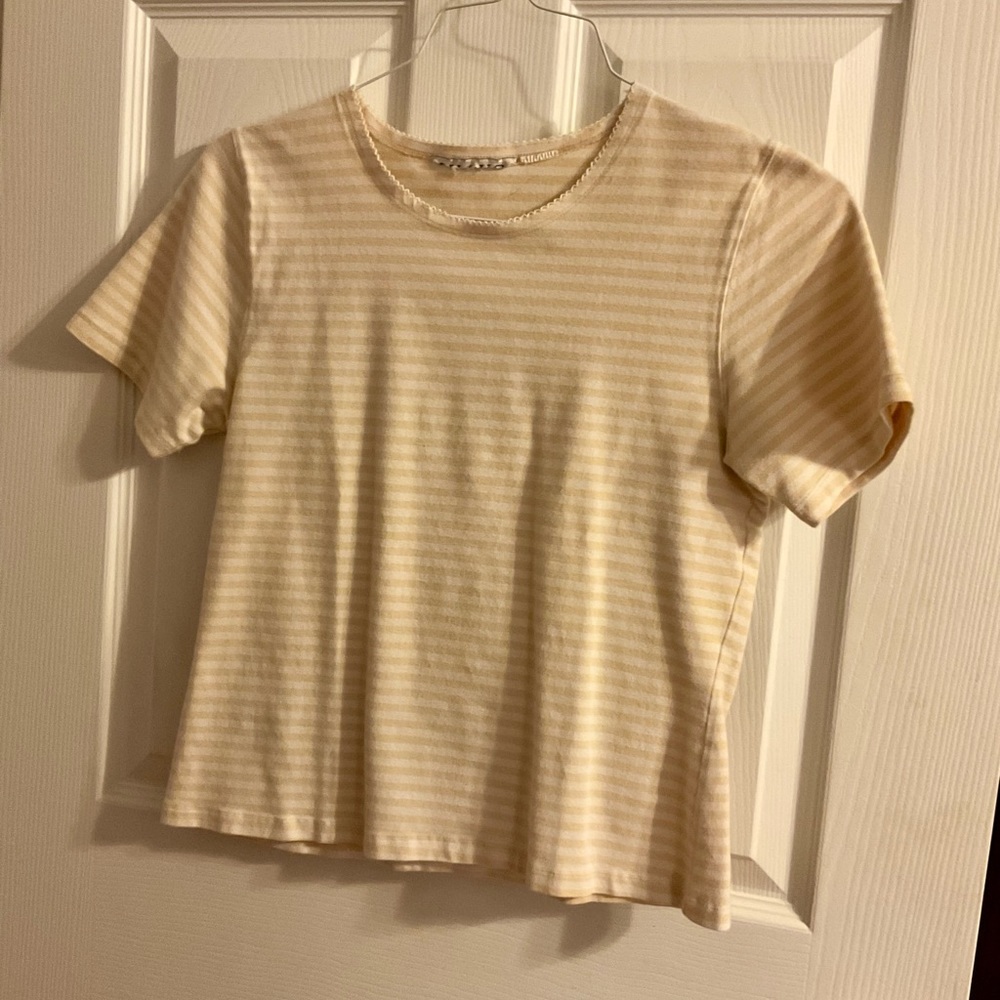 Striped yellow/white T-shirt
